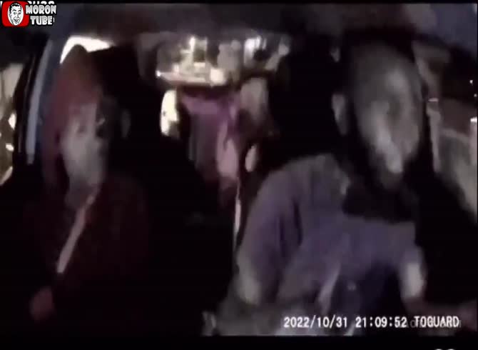 Video :These three women try to steady the driver so they may miss the taxi